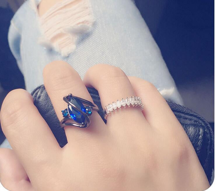 Vintage Black Gold Zircon Ring